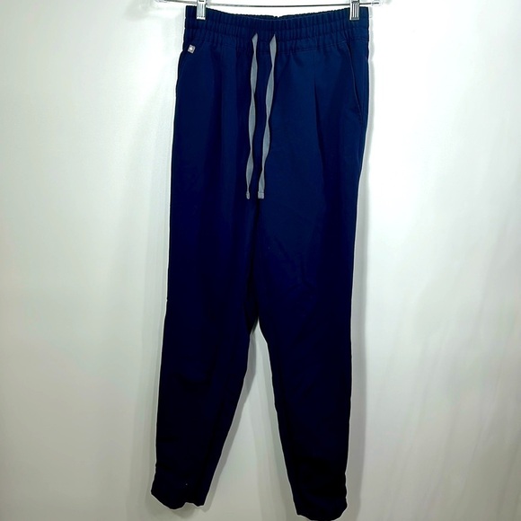 Figs High Waisted Pleated Navy Blue scrub pants size small tall - Picture 1 of 12